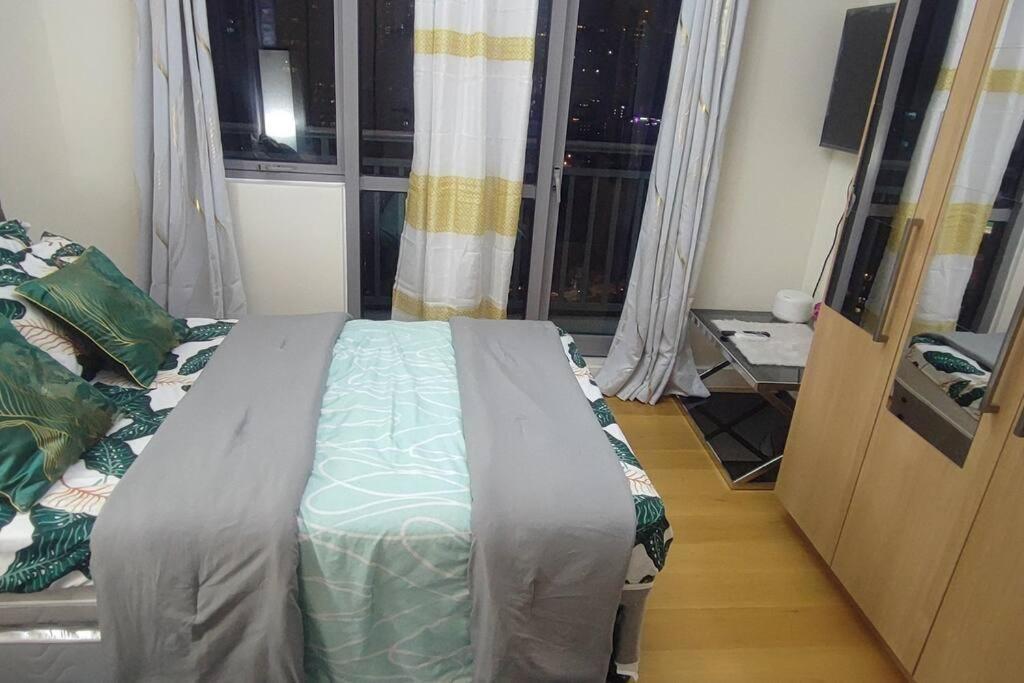 Aveline Suites Elite Rockwell View Acqua Private Residences Near Rockwell Makati Manila Exterior photo