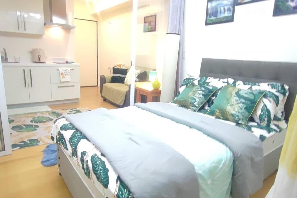Aveline Suites Elite Rockwell View Acqua Private Residences Near Rockwell Makati Manila Exterior photo